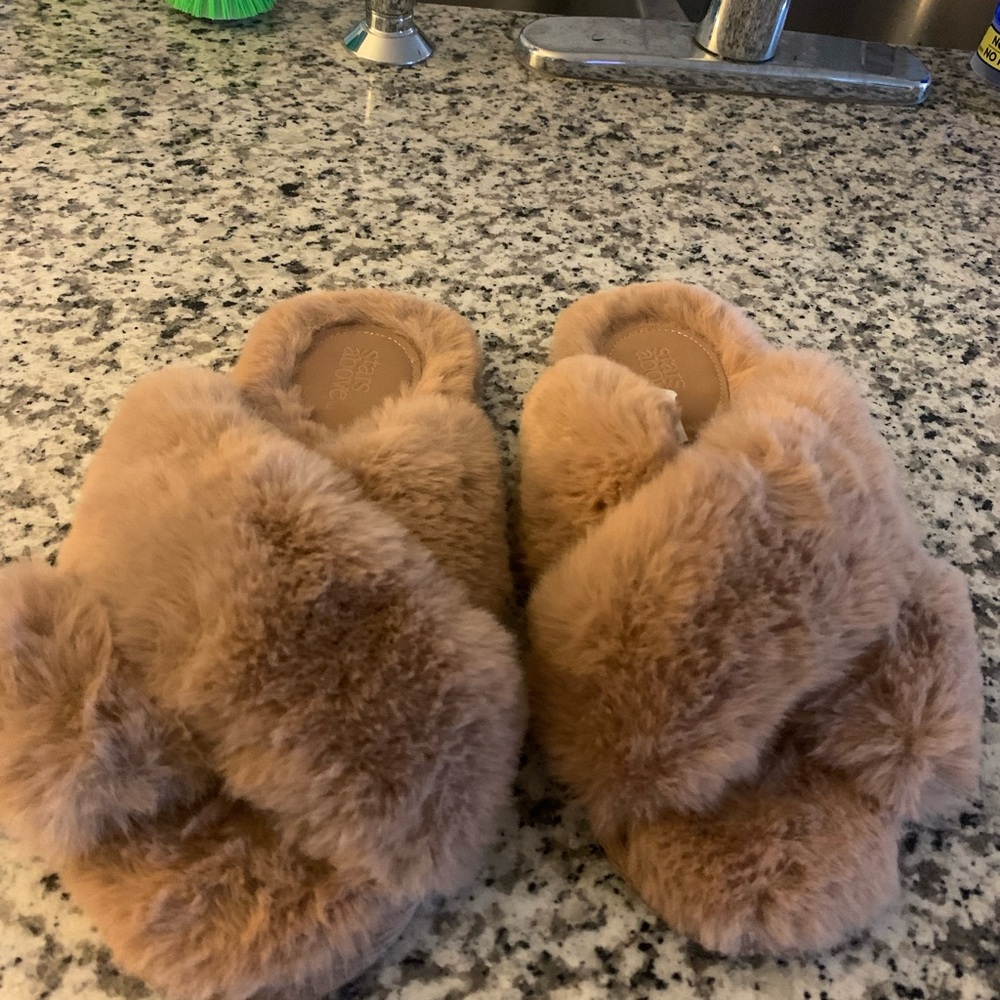 New slippers size 5/6.